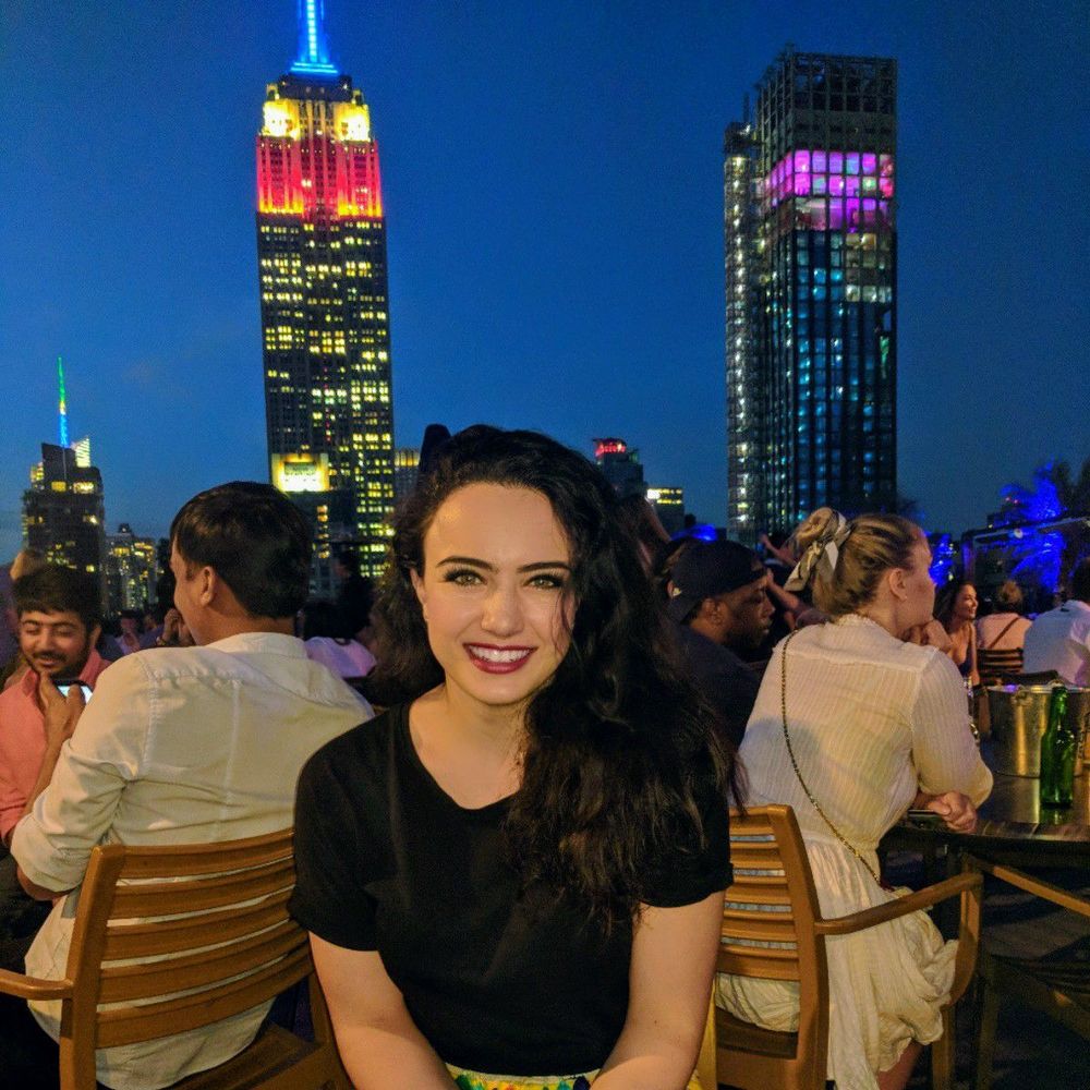 Meet your Posher, Lina